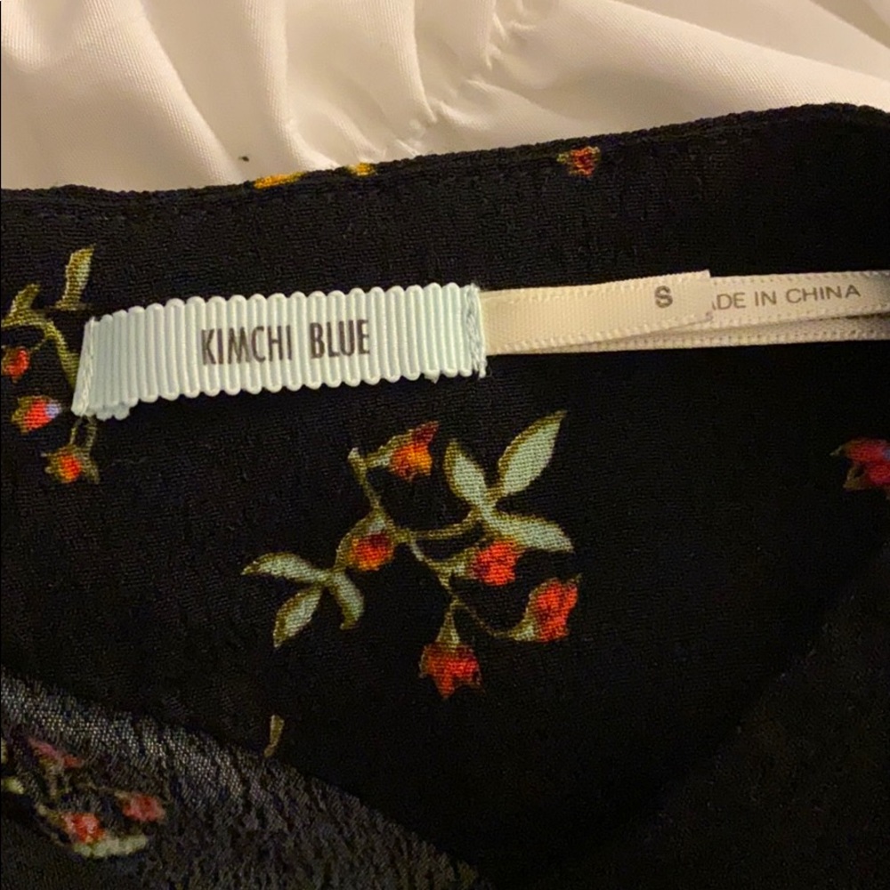 Urban Outfitters- Kimchi Blue Floral Open Back Top - Picture 5 of 5